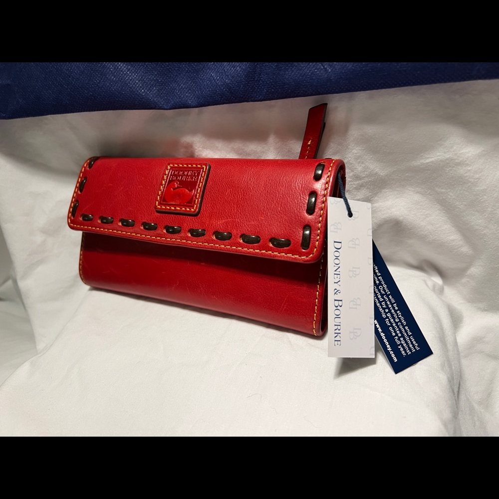 Dooney & Bourke Set - Picture 12 of 15